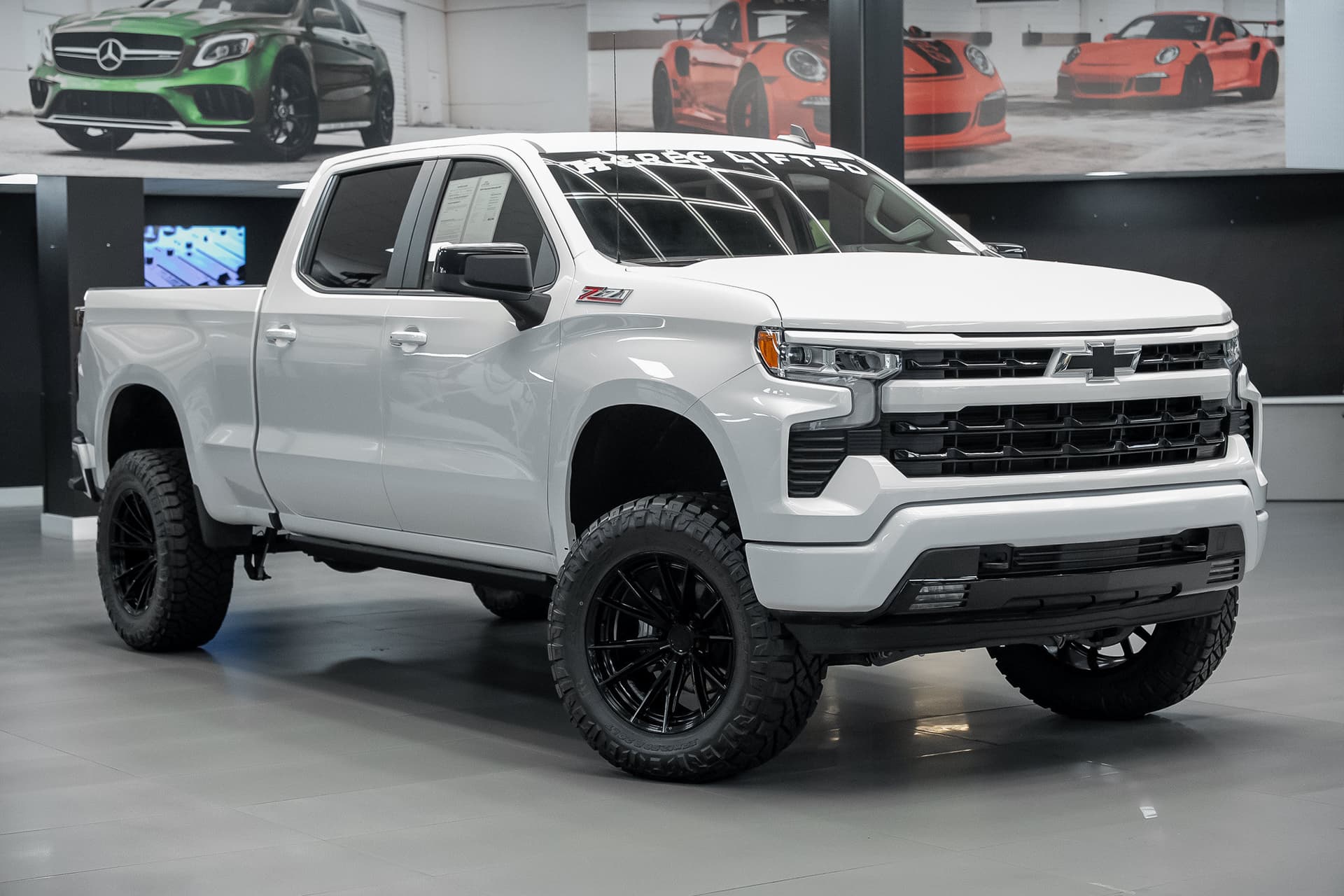 2025 Chevrolet Silverado 1500, photo 1